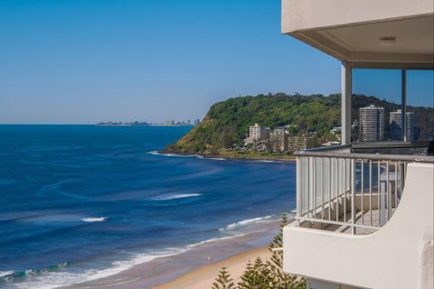 Cashelmara Burleigh Beachfront Apartments - Tourism TAS 1