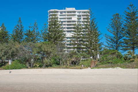 Cashelmara Burleigh Beachfront Apartments - Tourism TAS 9