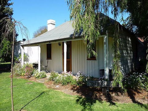 Cameron's Cottage - Hobart Tourism 0