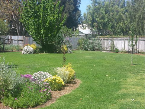 Cameron's Cottage - Hobart Tourism 6