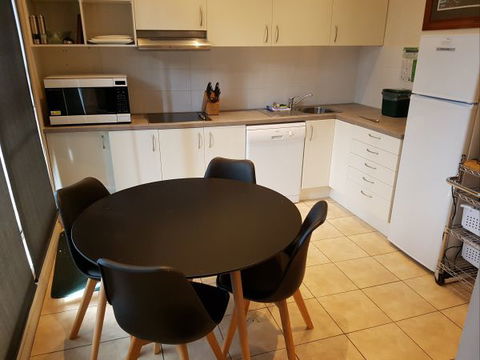 Cedarwood Apartments - Tourism TAS 6