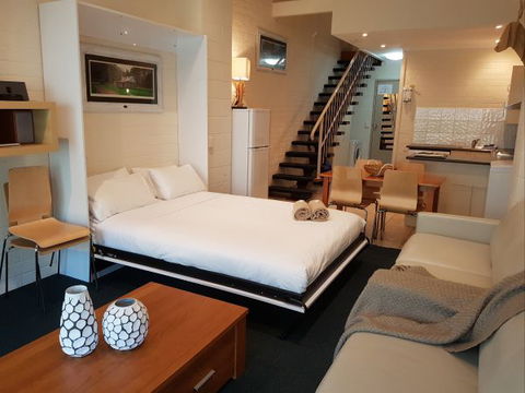 Cedarwood Apartments - Tourism TAS 7