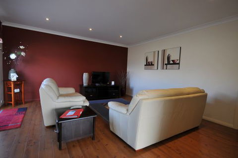 Cole House Apartments - Hobart Tourism 2