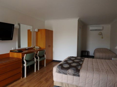 The Palms Motel Dubbo - Tourism TAS 4