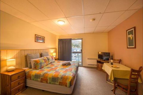 Falls Creek Country Club - Tourism TAS 8