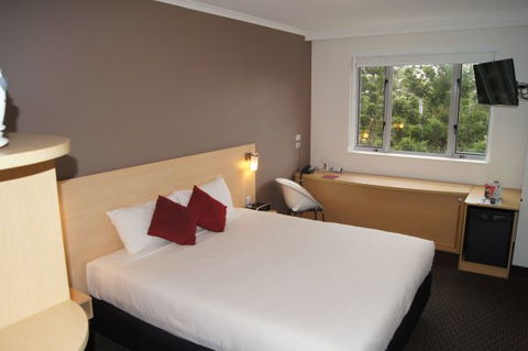 Ibis Sydney Olympic Park - Tourism TAS 1