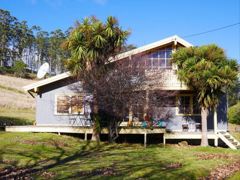 La Perrie Chalet Bed And Breakfast - Tourism TAS 6