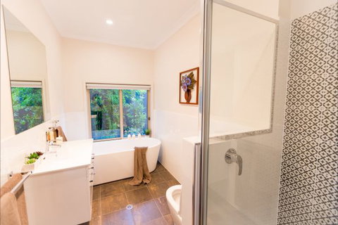 La Flotte - Tourism TAS 6