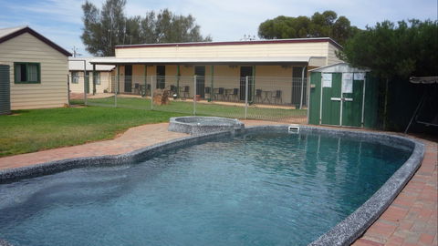 Nuttbush Retreat - Hobart Tourism 0