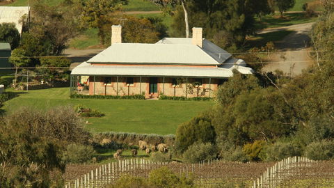 Oliver's White Hill Bed And Breakfast - Hobart Tourism 0