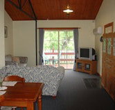 The Old Oak Bed and Breakfast - The Shearing Shed - Tourism TAS