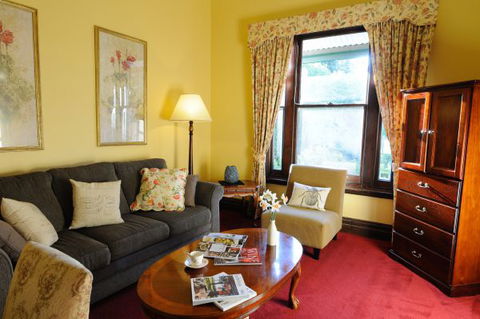 Merrijig Inn - Hobart Tourism 7