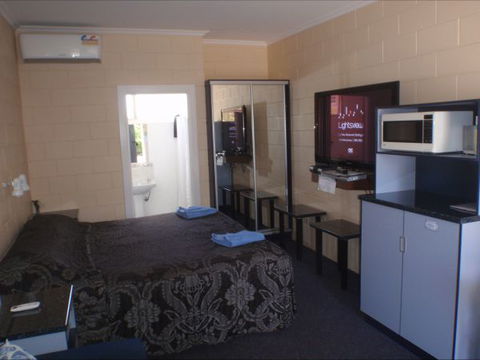 Murray Bridge Central Olympic Motel And Cottages - Hobart Tourism 5
