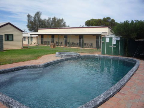 Nuttbush Retreat - Hobart Tourism 1