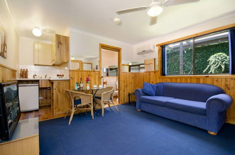 Ocean Grove Cedar Cabins - Tourism TAS 2