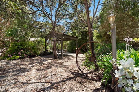 Ocean Grove Cedar Cabins - Tourism TAS 8