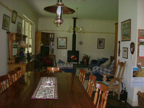 Oliver's White Hill Bed And Breakfast - Hobart Tourism 3