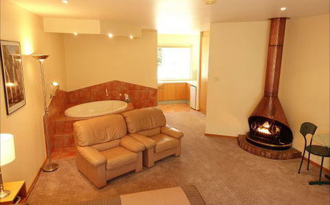 Pinnacle Holiday Lodge - Tourism TAS 1