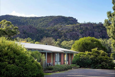 Pinnacle Holiday Lodge - Tourism TAS 9