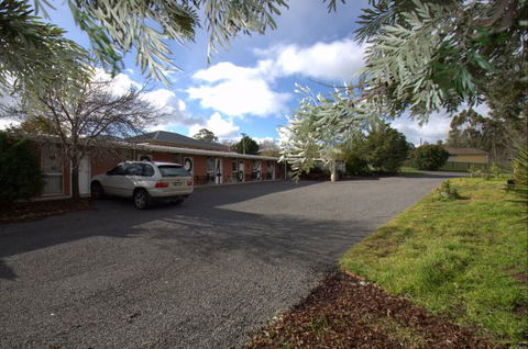 Pyrenees Motel - Tourism TAS 1
