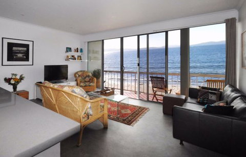 Rivermouth On Kingston Beach - Tourism TAS 0