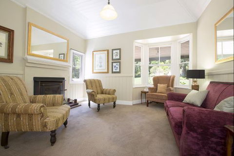Sefton Cottage - Hobart Tourism 7