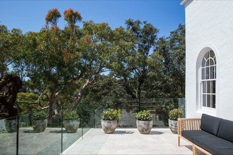 Spanish Manor - Tourism TAS 8