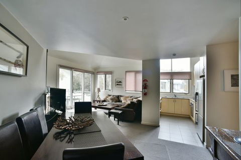 Wintergreen 5 - Tourism TAS 1