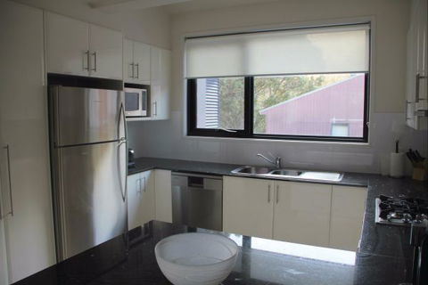 Angala Apartment - Hobart Tourism 5