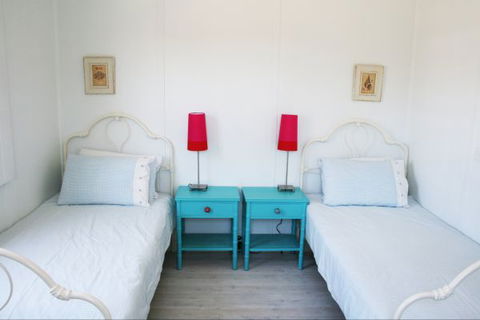 Atlantis Seafarers Cottage - Hobart Tourism 6