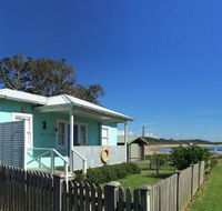 Aurora Beachfront Cottage - Hobart Tourism