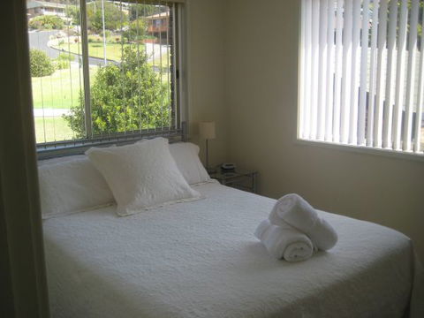 Beach Breakers - Tourism TAS 3