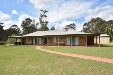 Blaxlands Homestead - Hobart Tourism 0