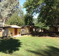 Bright Cabin  Caravan Park