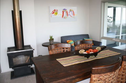 BTU Cottage Nowra Hill - Hobart Tourism 5