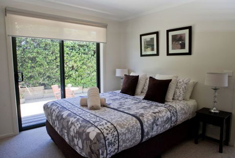 C-Deck Beach House Apartment - Tourism TAS 1