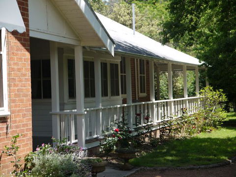 Coodravale Homestead - Hobart Tourism 0