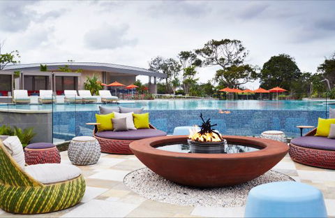 Elements Of Byron - Tourism TAS 8