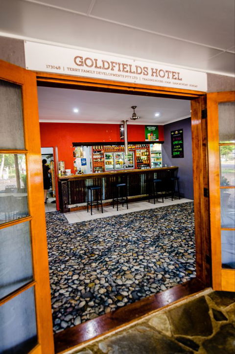 Goldfields Hotel And Finnigan's Rest - Tourism TAS 3