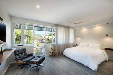 Heart Hotel And Gallery Whitsundays - Hobart Tourism 0