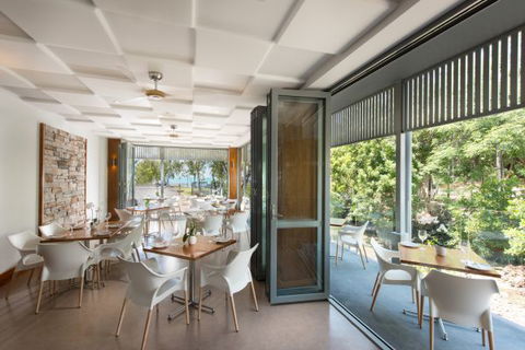 Heart Hotel And Gallery Whitsundays - Hobart Tourism 8