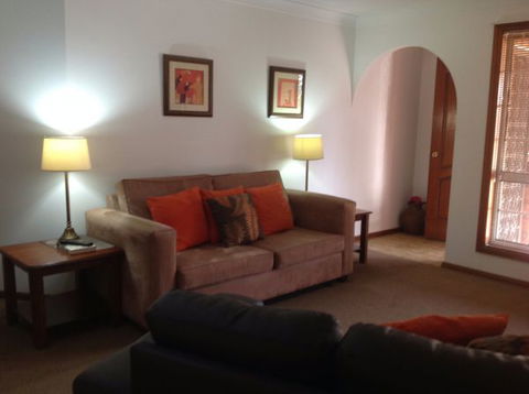 Kimber's Apartments On Gurwood - Hobart Tourism 0