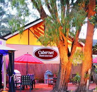 Kingsley Motel and Cabernet Restaurant