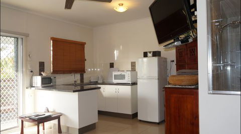 La Solana Holiday Apartments  - Mackay - Tourism TAS 5