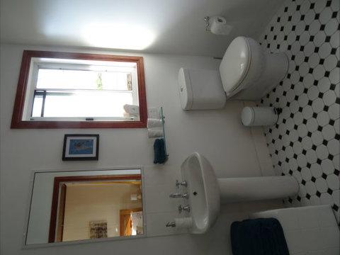 Le Piaf On Treasure Bed And Breakfast - Tourism TAS 3