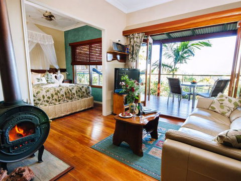 Lillypilly's Cottages And Day Spa - Tourism TAS 2