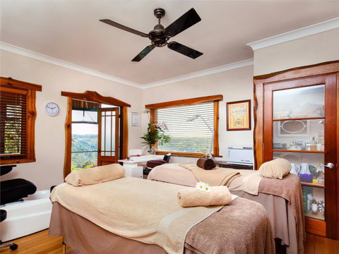 Lillypilly's Cottages And Day Spa - Tourism TAS 4