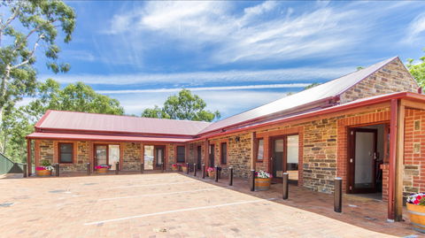 Birdwood Motel - Hobart Tourism 0