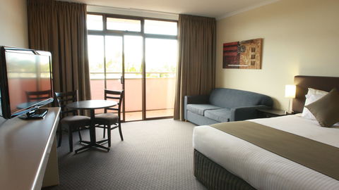Adelaide Meridien Hotel & Apartments - Hobart Tourism 0