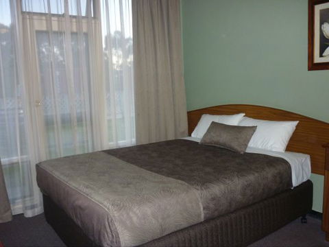 Naracoorte Hotel/Motel - Tourism TAS 0